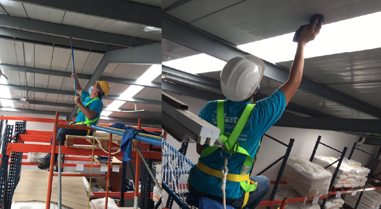 Servicio de limpieza y sanitización de techos y cielos falsos.